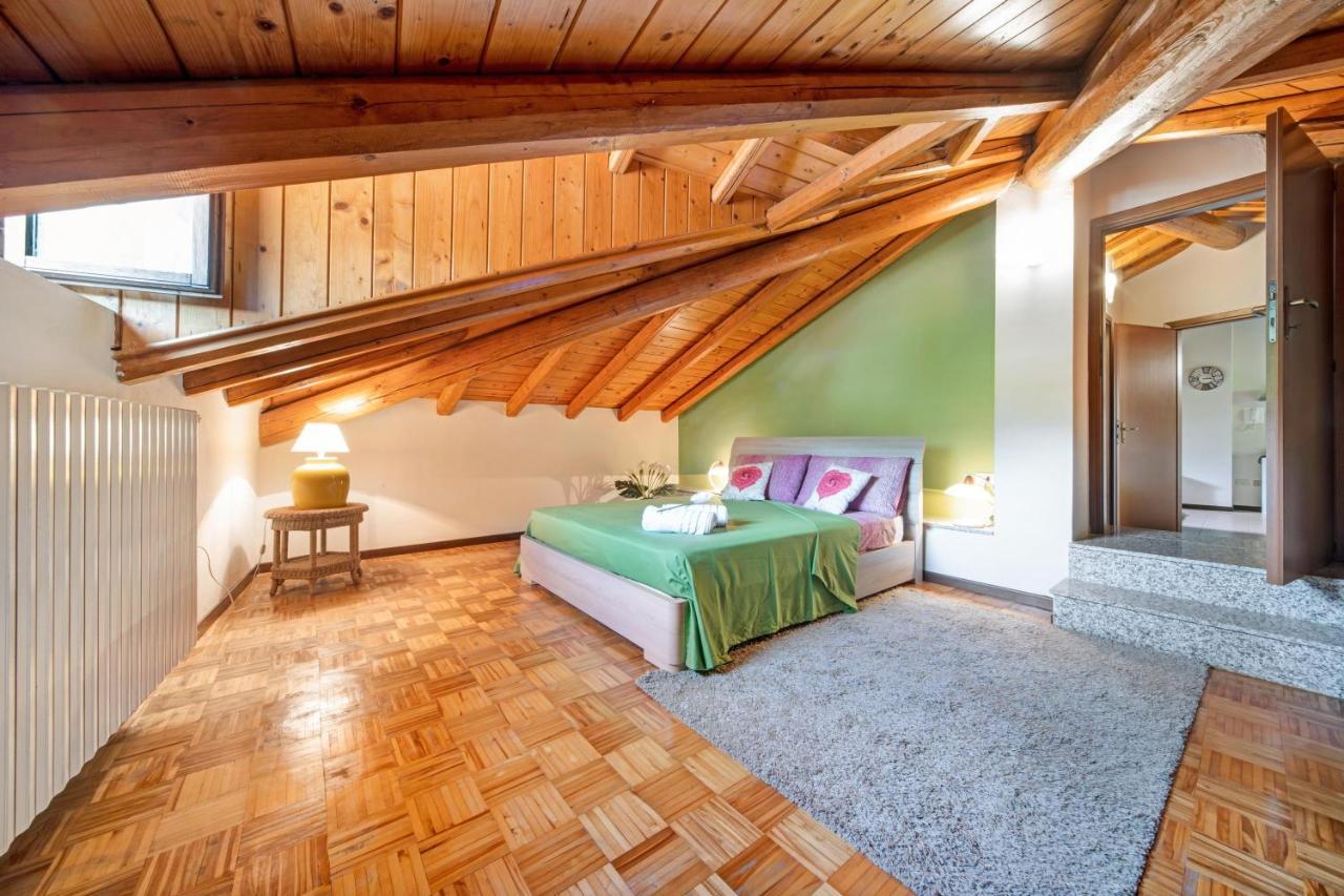 Mansarda Fra Monte E Lago Apartment Esino Lario ภายนอก รูปภาพ